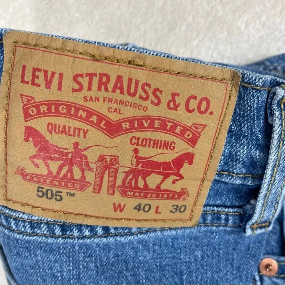 Levi’s 505 men’s regular fit jeans size 40/30